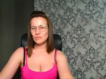 BellaKisss1  live sex cam