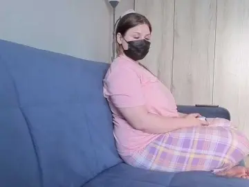 Milaa1998  live sex cam