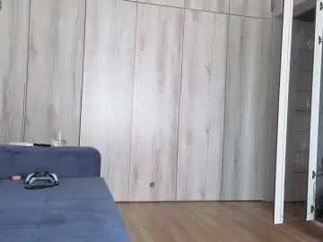 Milaa1998  live sex cam