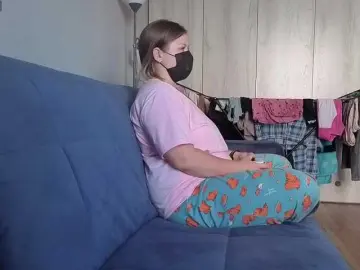 Milaa1998  live sex cam