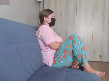 Milaa1998  live sex cam