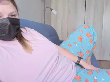 Milaa1998  live sex cam