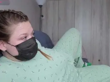 Milaa1998  live sex cam
