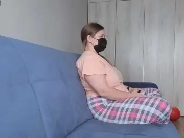 Milaa1998  live sex cam