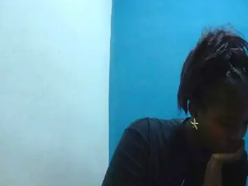Tinah2  live sex cam