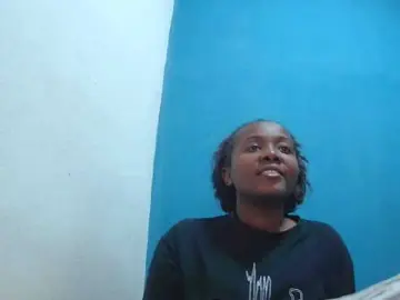 Tinah2  live sex cam