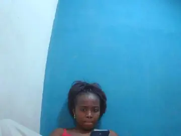 Tinah2  live sex cam