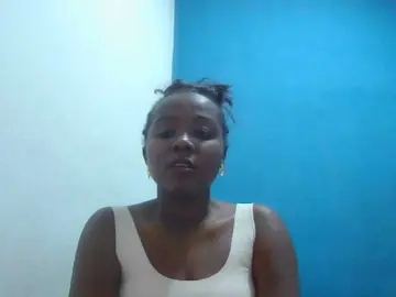 Tinah2  live sex cam