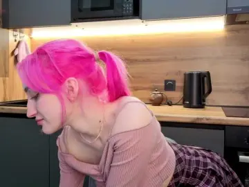 Alice-World8  live sex cam