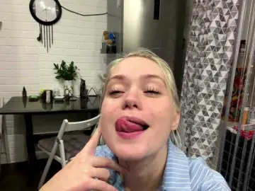 AntionetteGollehon  live sex cam