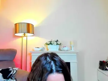 AvalonWest  live sex cam