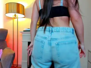 AvalonWest  live sex cam