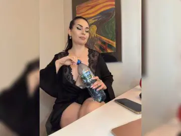 ElisCat  live sex cam