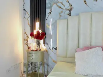 Lilithmars69  live sex cam