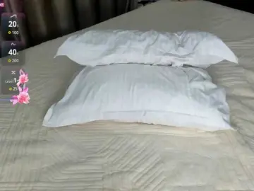 Misslovelly  live sex cam