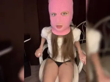 Moneto4ka  live sex cam