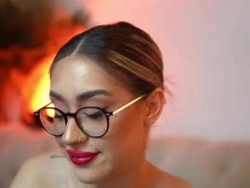 AileenKiss  live sex cam