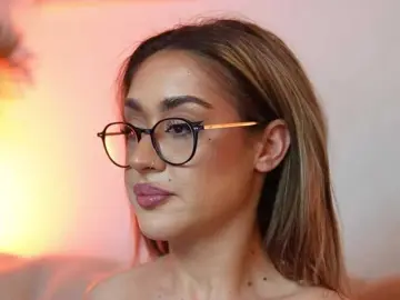 AileenKiss  live sex cam