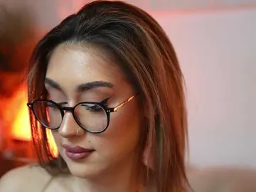 AileenKiss  live sex cam