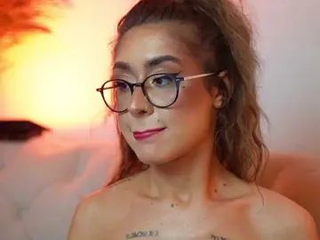 AileenKiss  live sex cam