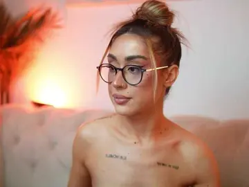 AileenKiss  live sex cam