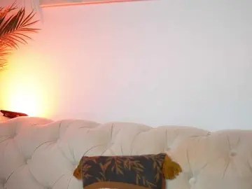 AileenKiss  live sex cam