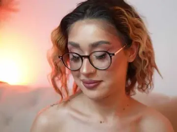 AileenKiss  live sex cam
