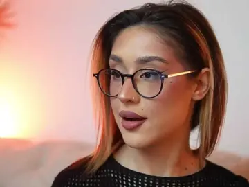 AileenKiss  live sex cam