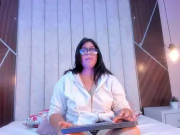 Bianca-Ravenwood  live sex cam