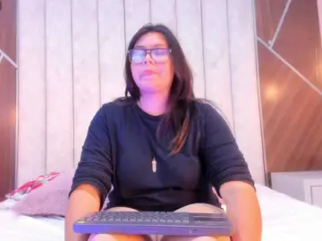 Bianca-Ravenwood  live sex cam