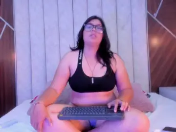 Bianca-Ravenwood  live sex cam