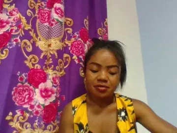 Elyah1a  live sex cam