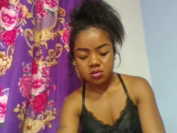 Elyah1a  live sex cam