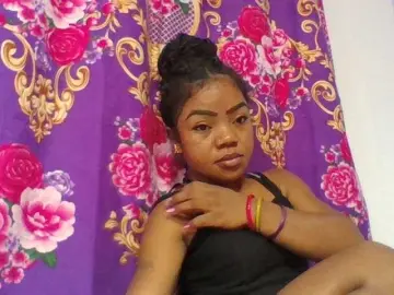 Elyah1a  live sex cam