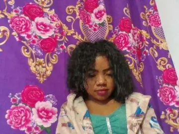 Elyah1a  live sex cam