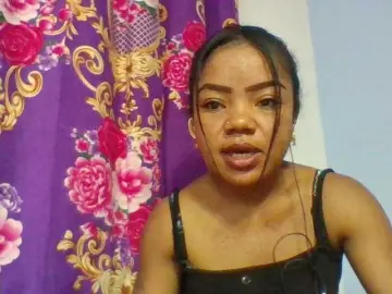 Elyah1a  live sex cam