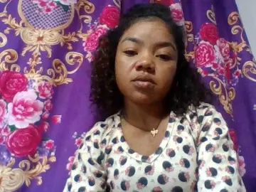 Elyah1a  live sex cam