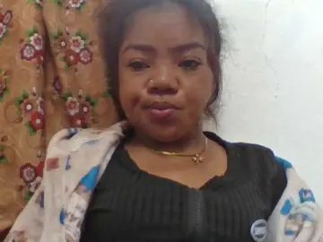 Elyah1a  live sex cam