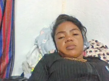 Elyah1a  live sex cam