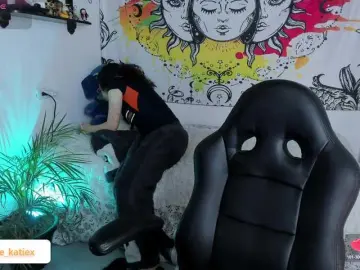 Just-katiex  live sex cam