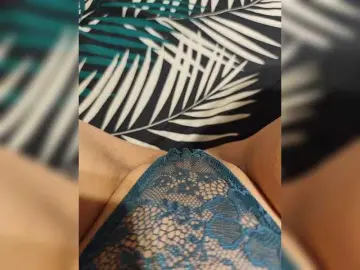 Kiskis-s  live sex cam