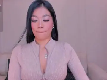 LeahNovac  live sex cam