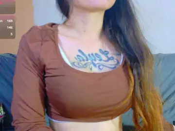 Isabelle-adj1  live sex cam