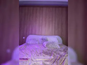 Kristinalux  live sex cam