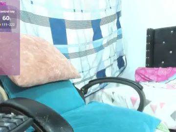 EbonnyLatinx  live sex cam