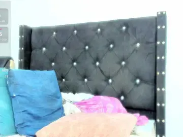 EbonnyLatinx  live sex cam