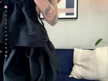 GladysCely  live sex cam