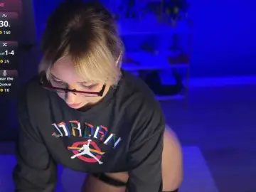NeniGris  live sex cam