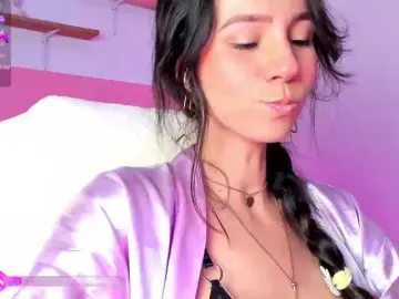 Sailyn1  live sex cam