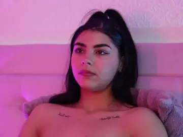 SophieVenus  live sex cam